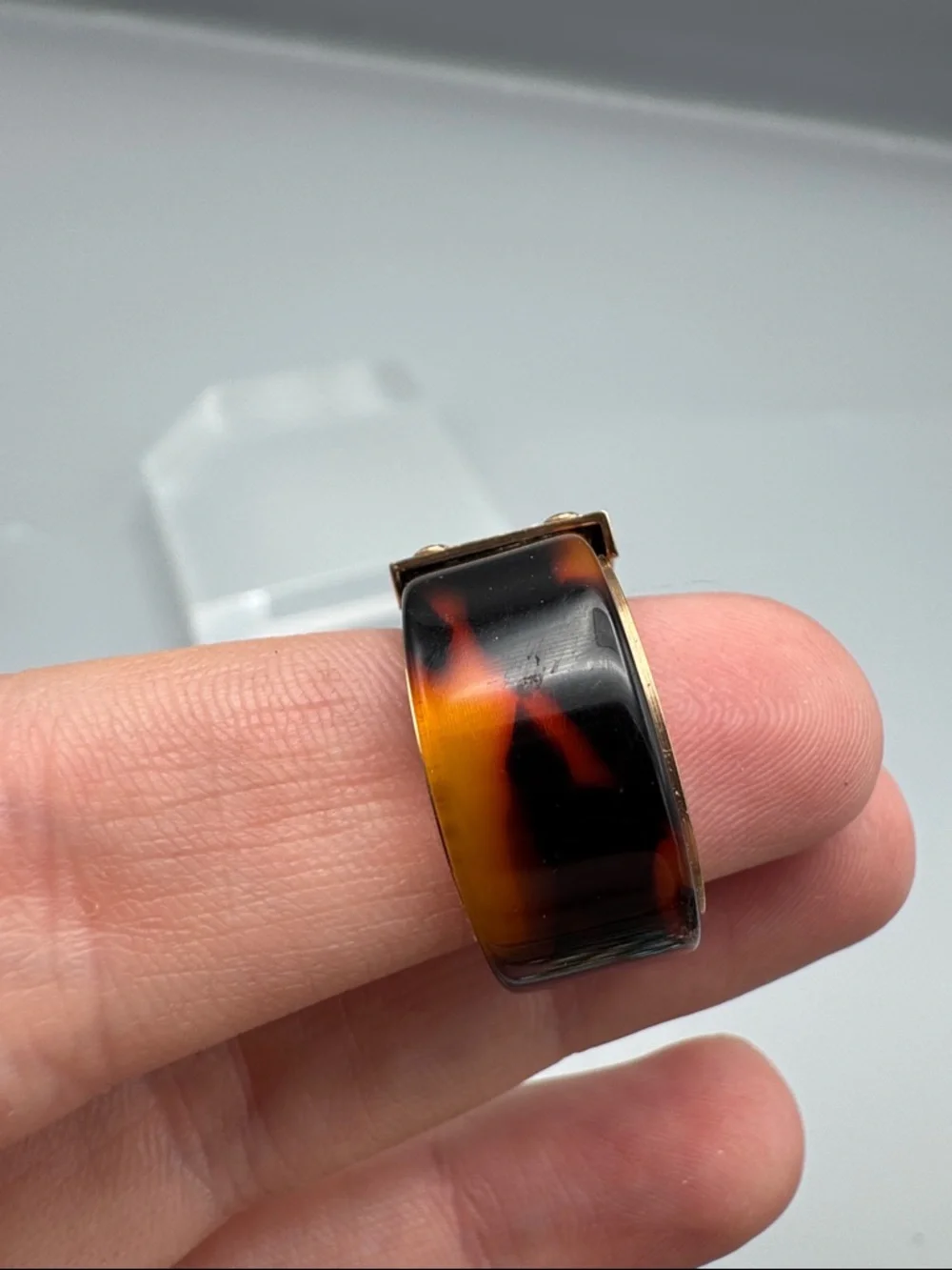 Michael Kors Tortoiseshell Resin Ring with Gold Plate - Picture 4 of 6